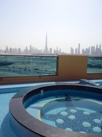 Roof top pool including a kids and jacuzzi section