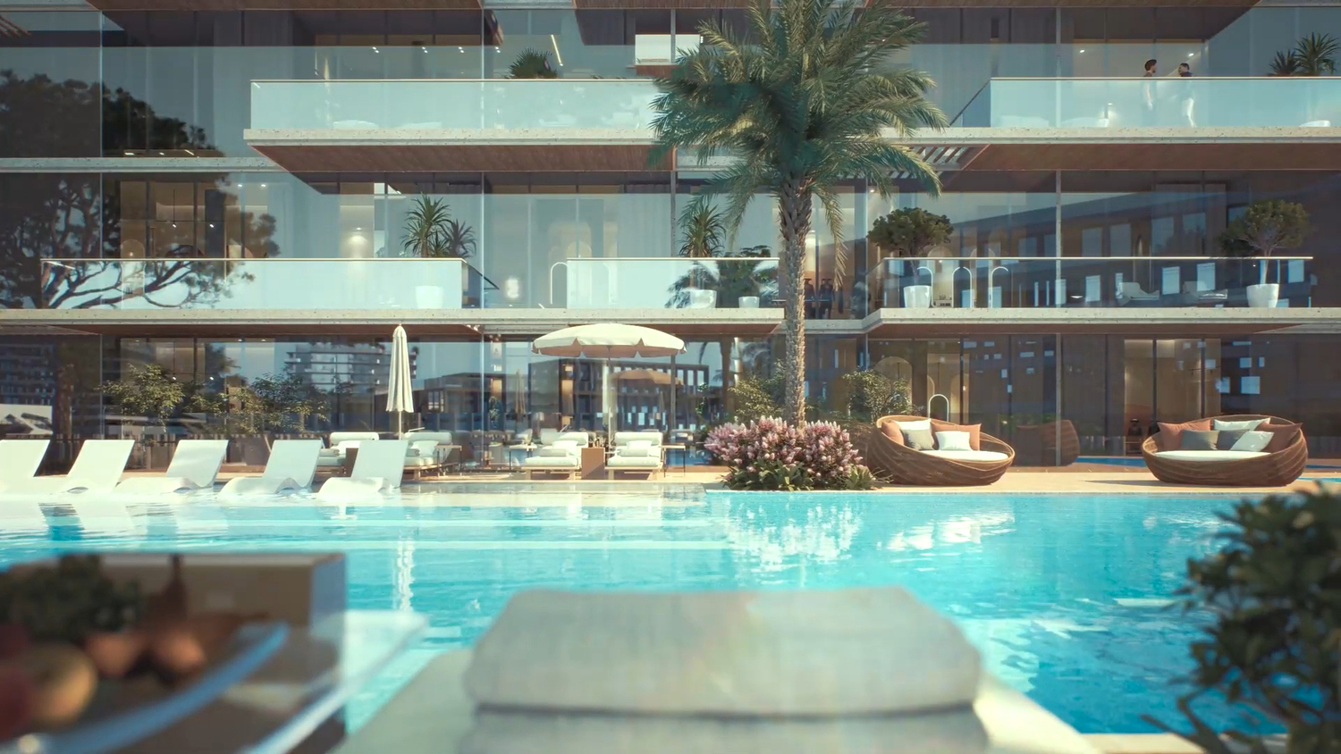 Rooftop Infinity Pool & Sundeck