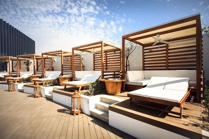 Sunken Seating & Sun Lounges